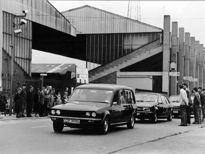 October 1987 and the funeral procession for Manny Cussins travelled along Elland Road on its way to the United Hebrew Congregation Cemetery at Gildersome.