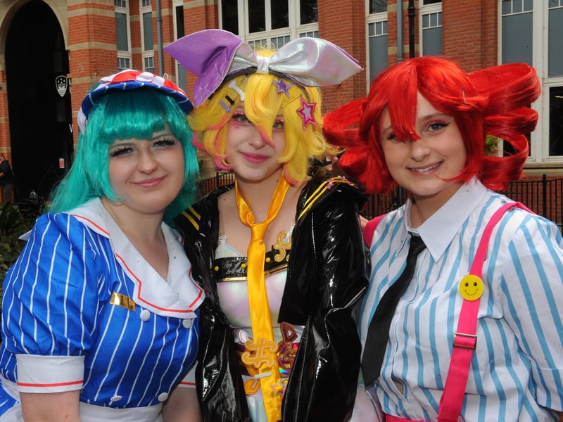 Raisa Zajak, Alyssa Francis, Kayla Roberts of Leeds.