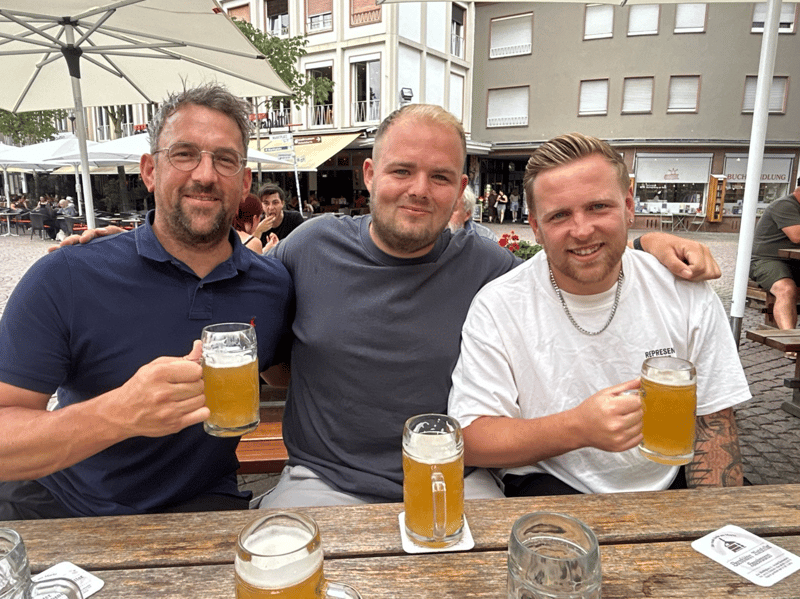 @HarrisonDunks made a weekend of it in Germany.