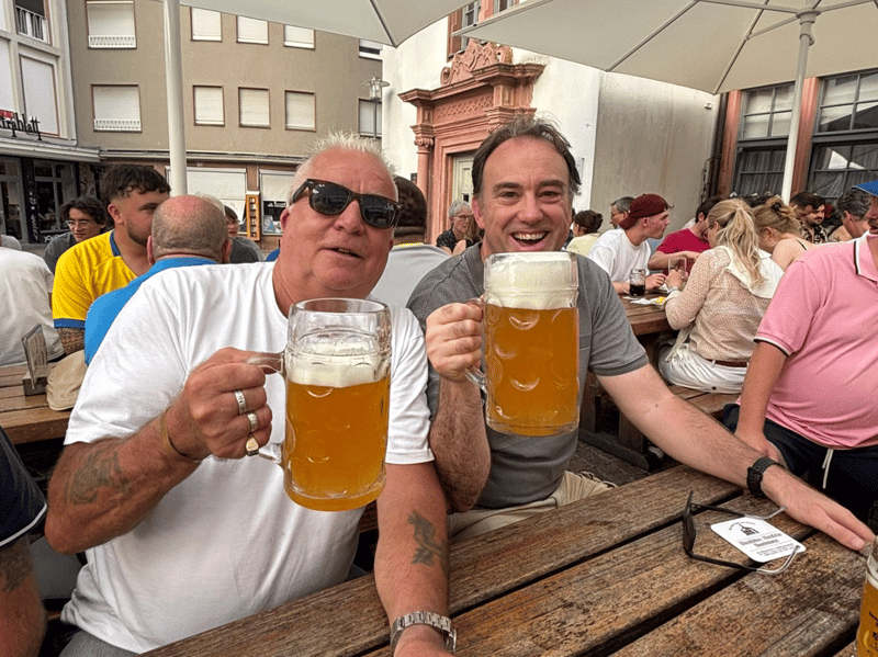 @med584 got to meet our very own Neil Allen in Darmstadt.