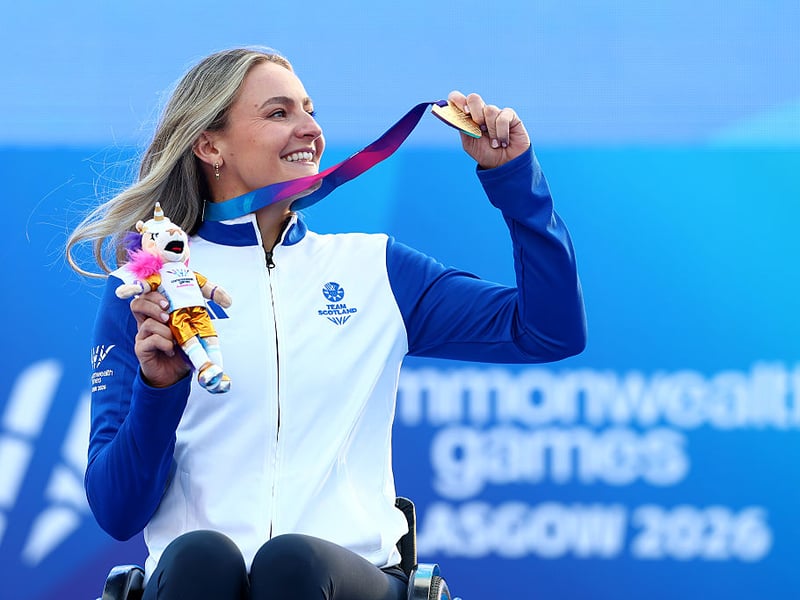 Gold: Women's T54 400m