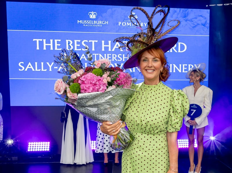 Best Hat winner Cheryl Kinnear