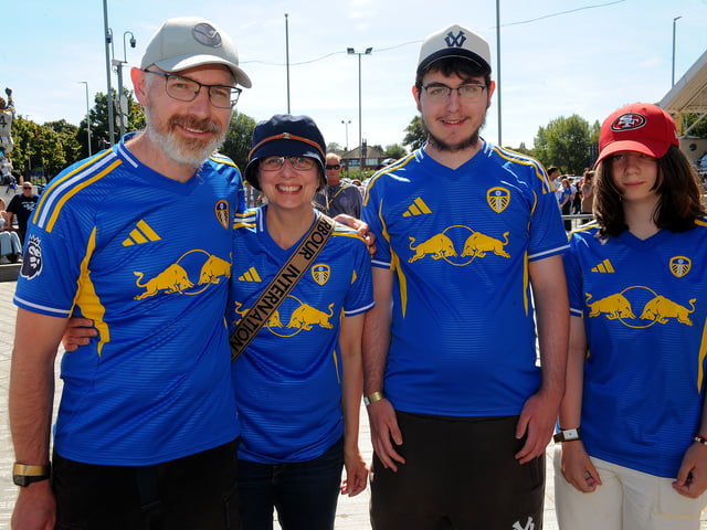 Leeds United v RB Leipzig pre season friendly sat 08-08-2026 pic Steve RidingMalone family , from Leeds now travelling from Norfolk Joe, Claire, Lucas and Poppy