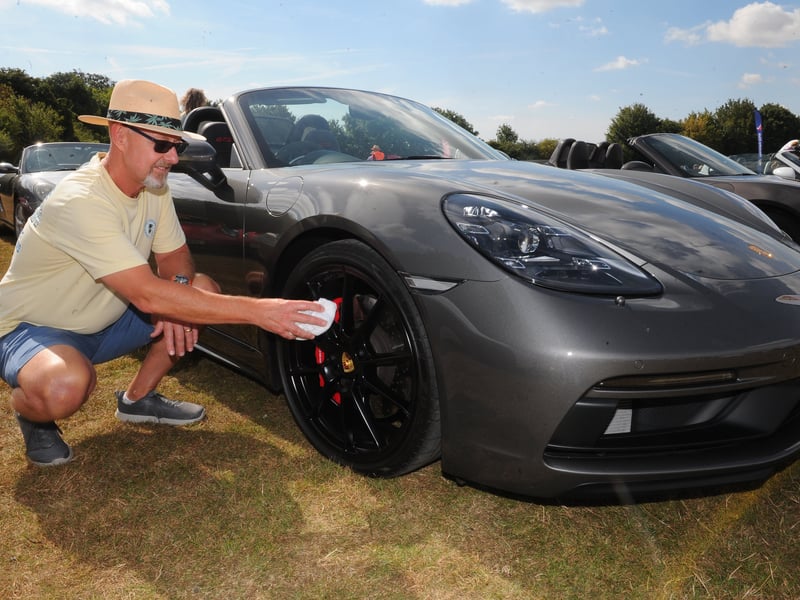  Chris Pearson gets any dust off his 718 Boxster GTS