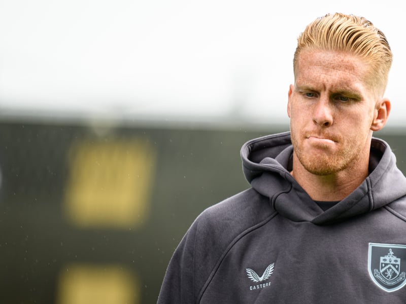 Despite arriving this summer as Burnley’s number three goalkeeper, he’s been left out of the club’s 25-man squad list after picking up an injury.