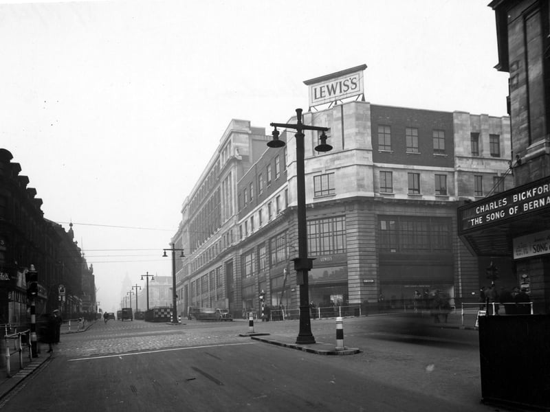 The Headrow, looking west from its junction with Briggate. Lewis's department store is prominent, as is The Odeon cinema. Pictured in November 1944.