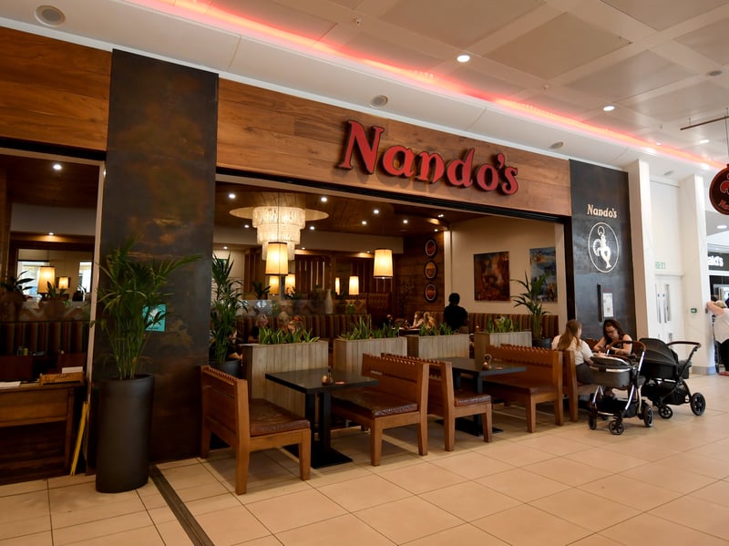 Nando's are offering a free ¼ Chicken or starter when spending £7 or more on eat-in or walk-in collection. Simply show proof of your GCSE results to claim. 📍 Briggate (LS1 6BP), Trinity Leeds (LS1 5ER), The Light (LS1 8TL), Headingley (LS6 2UJ), Cardigan Fields (LS4 2DG), White Rose Shopping Centre (LS11 8LU).