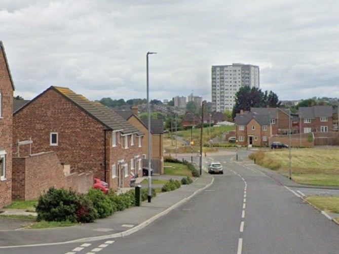 The average asking price for houses in the LS14 postcode area has fallen by 2.0% to £320,549, according to the latest figures from GetAgent, which is the 8th biggest percentage drop in Leeds