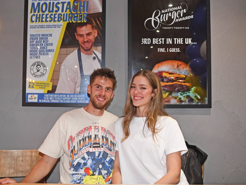 Anton Stach with his girlfriend at the meet-and-greet