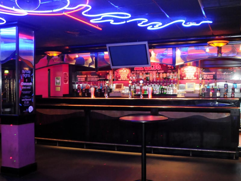 Taking a look inside in a colourful photo which shows Roxannes in 2011. Tell us if you remember it like this.