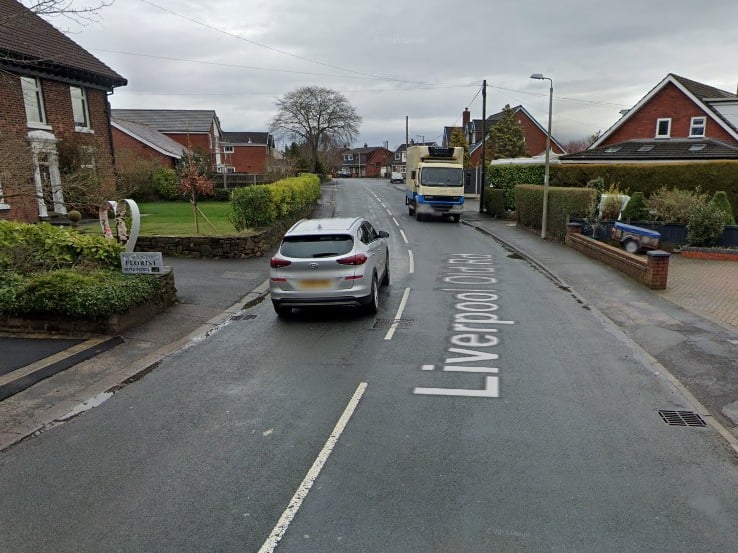 What: Temporary traffic lights
Why: trial hole to determine exact properties of asset e.g. location, material etc. ordinarily on main pipework. Potential safety risk o n any further works by Cadent or third party. (Cadent)
When: Aug 26- Sep 3