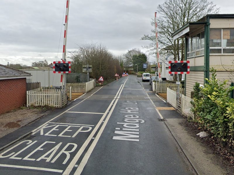 What: Temporary traffic lights
Why: Accessing and egressing the railway at the level crossing with a Road-Rail Vehicle to carry out a detailed structure examination. 00:50 - 07:50. (Network Rail Infrastructure Ltd)
When: Aug 30- Aug 30