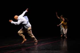 The show contains cultural influences from Zimbabwe, Brazil and Ireland.