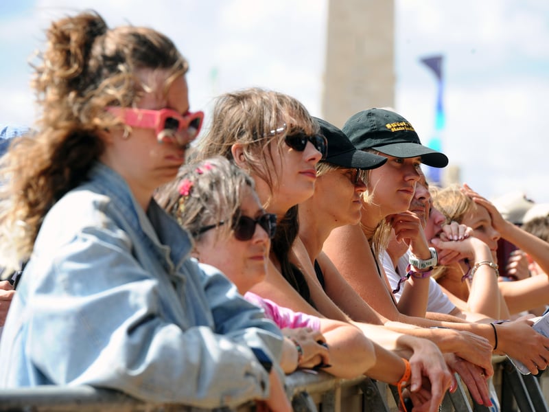 Victorious Festival on Southsea Common on Friday, August 28, 2026.Pictured is: Crowds watching M60 who are the first band to perform on the Common Stage. Picture: Sarah Standing (280826-8408)