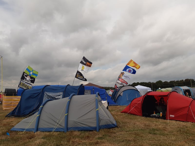 Good morning campers - it was a very blustery start to Friday at Leeds Festival