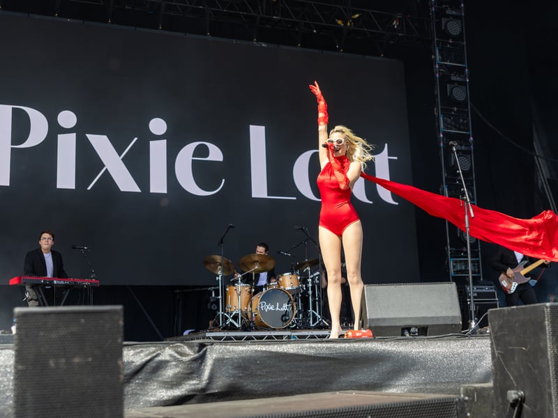 Pixie Lott on the Common Stage on Friday, August 28. 


Picture: Marcin JedrysiakPicture:Marcin Jedrysiak