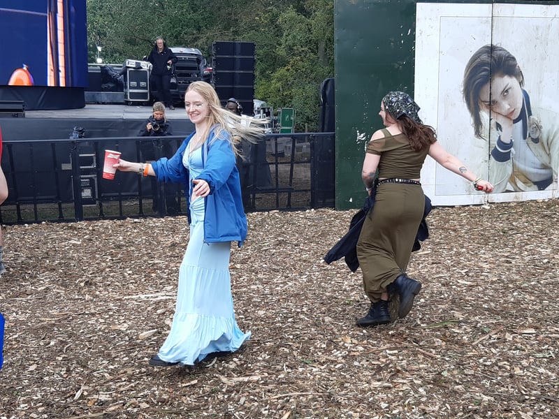 It would not be a festival without a bit of dancing! Fans were getting into the groove during Arthur Hill's set