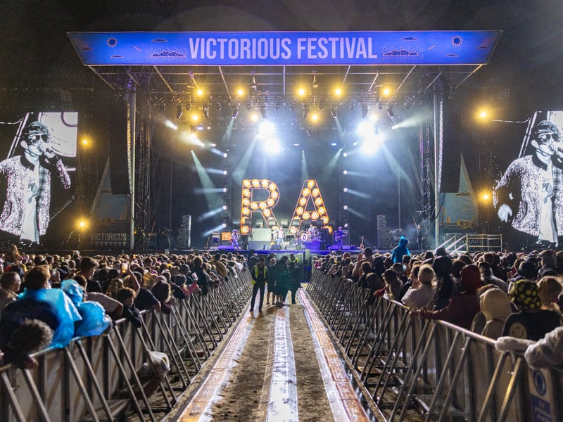 Victorious Festival crowds watch Richard Ashcroft Picture:Marcin Jedrysiak