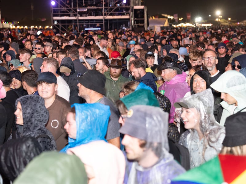 Victorious Festival crowds watch Richard Ashcroft Picture:Marcin Jedrysiak