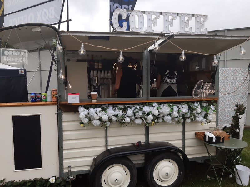 This horsebox in particular is offering festivalgoers their caffeine fix - which is essential at a long weekend like Leeds Fest! 