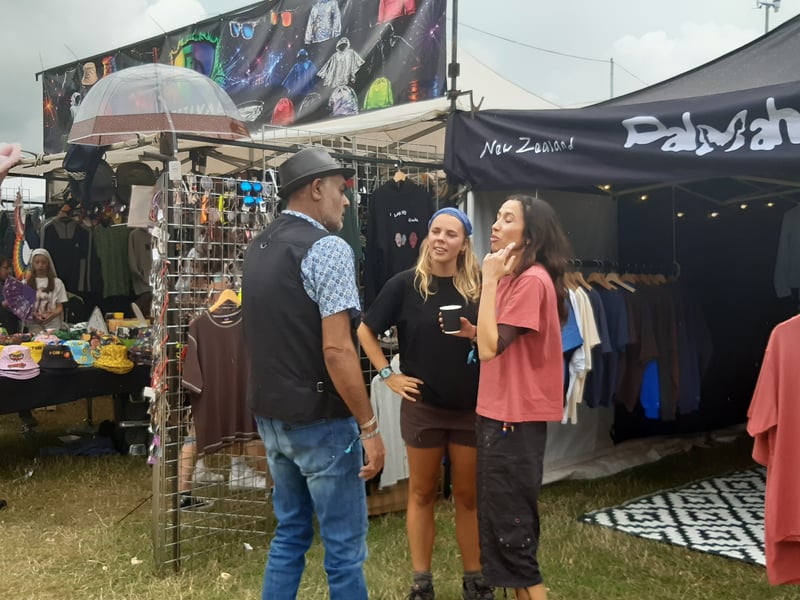 Fans enjoyed the morning before the festival truly kicked into gear by exploring the shopping areas!