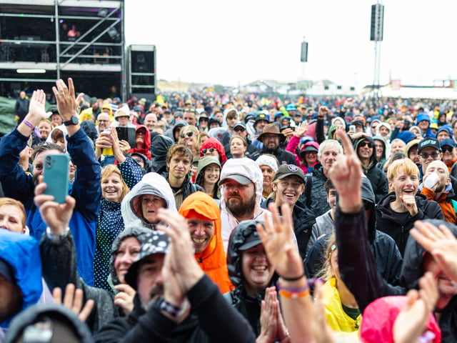 Crowds watching Lottery Winners on the Common Stage on Saturday, August 29. 

Picture: Marcin Jedrysiak