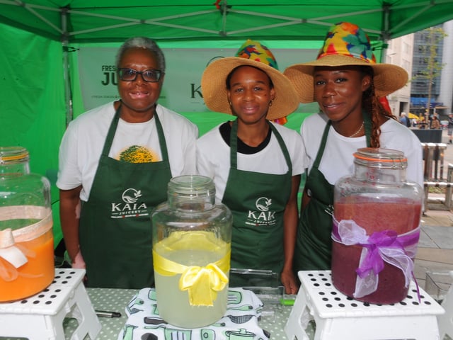 Kair Juicery, Maureen, Ash and Tia