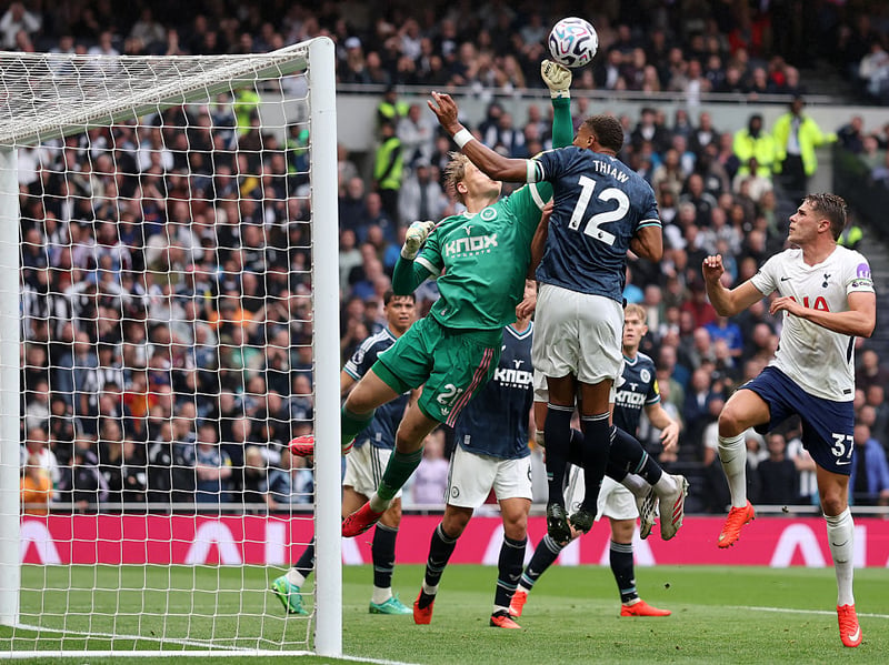 Showed strong reflexes and reactions to keep Tottenham Hotspur at bay. Assured, just like he was against Liverpool on the opening day. 