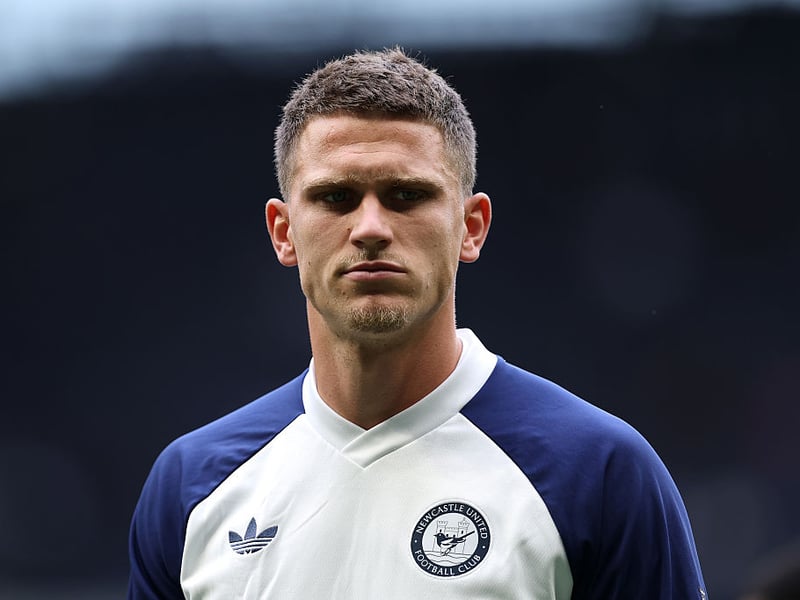 Night and day to his performances in pre-season. Rock solid in his third 90 minutes in a row. Looking robust. 
