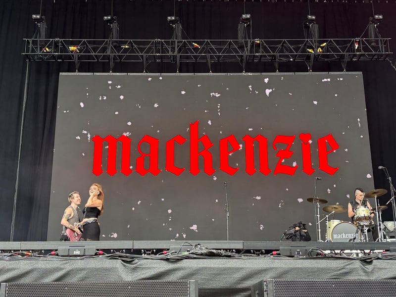 MacKenzie performs at Victorious Festival