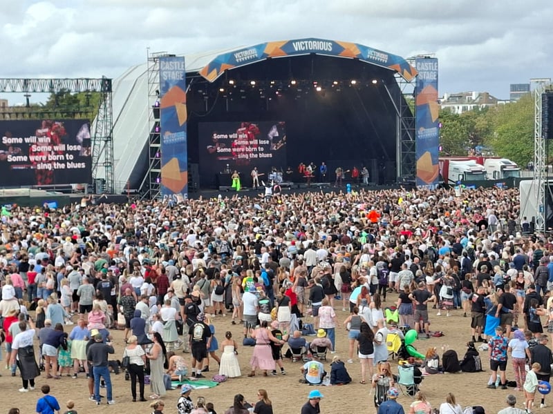Massaoke on Castle Field