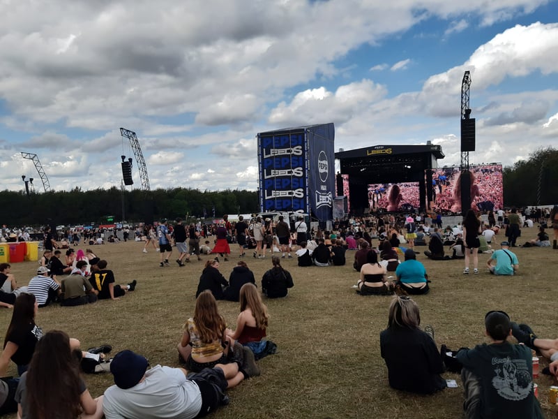 A big part of any festival is making sure that you secure a great spot. And plenty of fans were in early to get the perfect view!