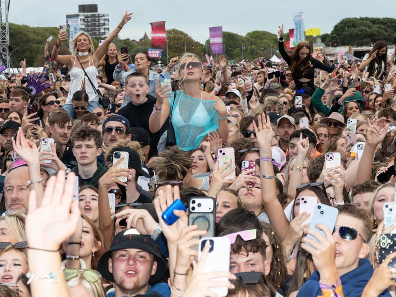 The crowd enjoying the James Arthur performance
