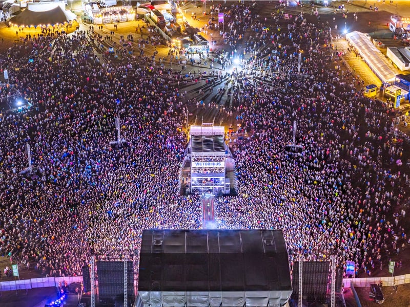 Crowds watch Kasabian at Victorious Festival 2026