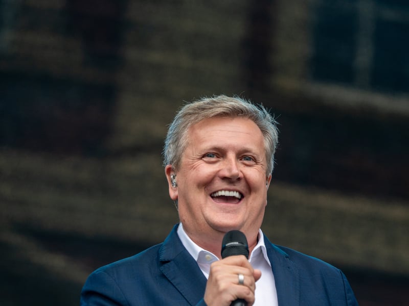 Lytham Proms - Aled Jones entertains the crowd