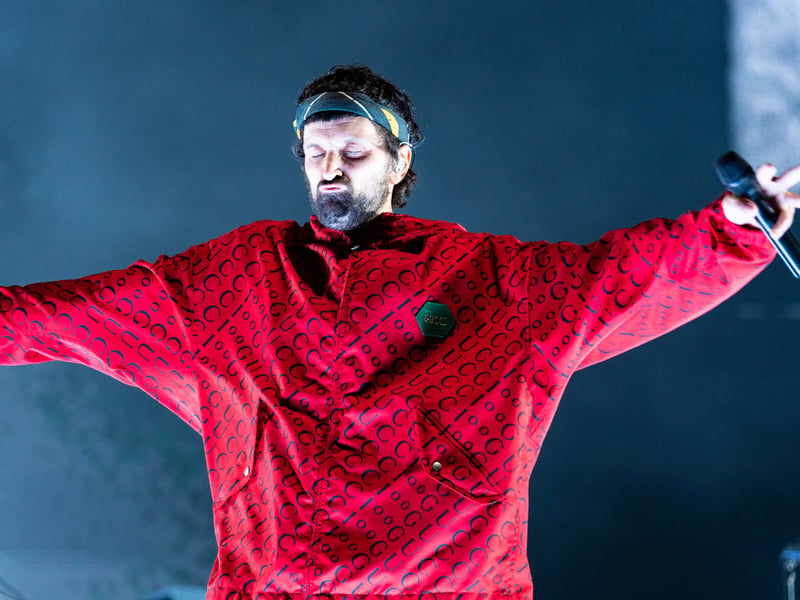 Kasabian at the Victorious stage