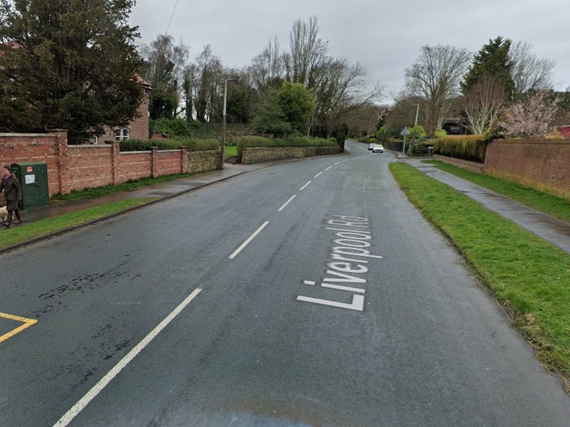 What: Temporary traffic lights
Why: NWGA270172 - Replace 940m gas main with associated services and connections as directed by the HSE to maintain a safe gas network (Cadent)
When: Aug 31-Oct 20