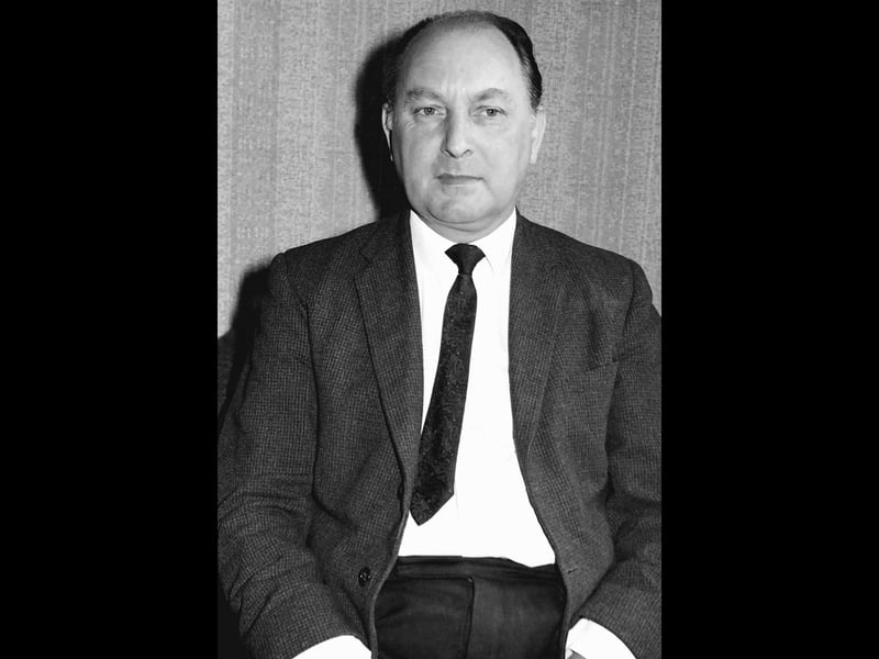 Adrian thinks Reg Phillips lived Oakengates way. He remembers him coming to visit.
