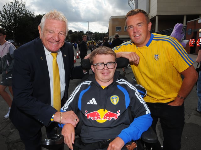 Leeds United v Brentford Premier League sun 30-08-2026 pic Steve RidingStix Lockwood with Matt and Jack Brown of Sussex