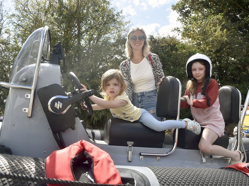 Amber Turvey with her daughters (left) Lyla (3) and Jemima (9) from Emsworth.

