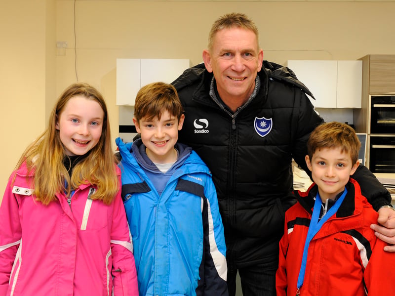 Alan Knight meeting young fans (left to right) twins Wendy Lloyd (11) and Martin Lloyd with Simon Lloyd (8) in 2016.
Picture: Malcolm Wells