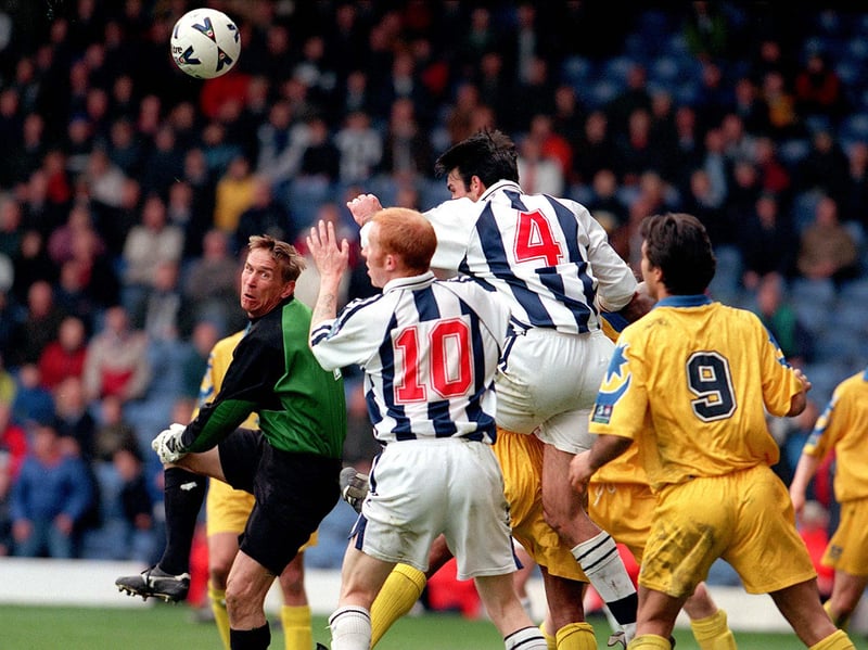 Alan Knight in action