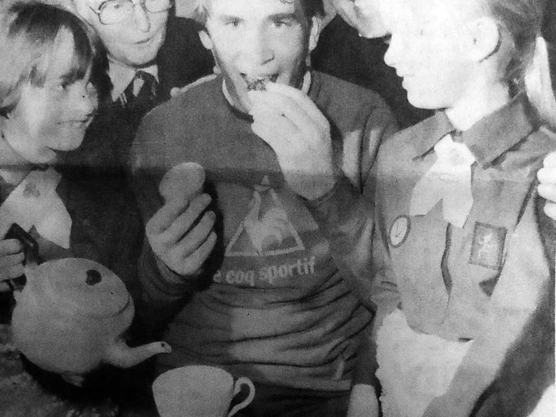 First to taste a welcome brew after training was Pompey goalkeeper Alan Knight. The team was served by Brownie waitresses Dominique Anns and Lyn Wilson, watched by Brown Owel Celia Graham and manager Bobby Campbell