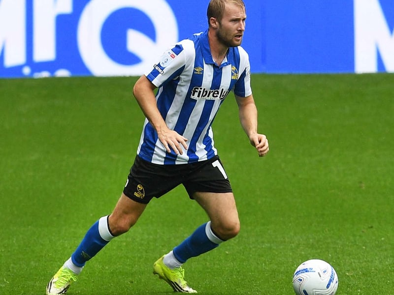 Continues to look a very strong addition. Kept possession and was progressive with it. Just a proper solid central midfielder who does the basics so well. Went close early doors.