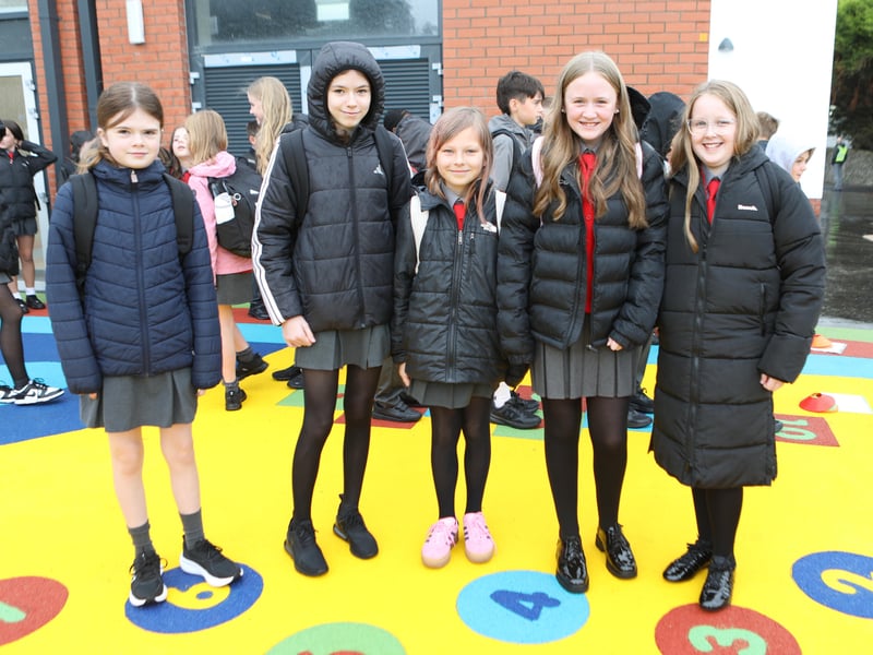 Olivia Cullen, Aoife Galloway, Kristiana Bumane, Alannah Deery and Emir Deery