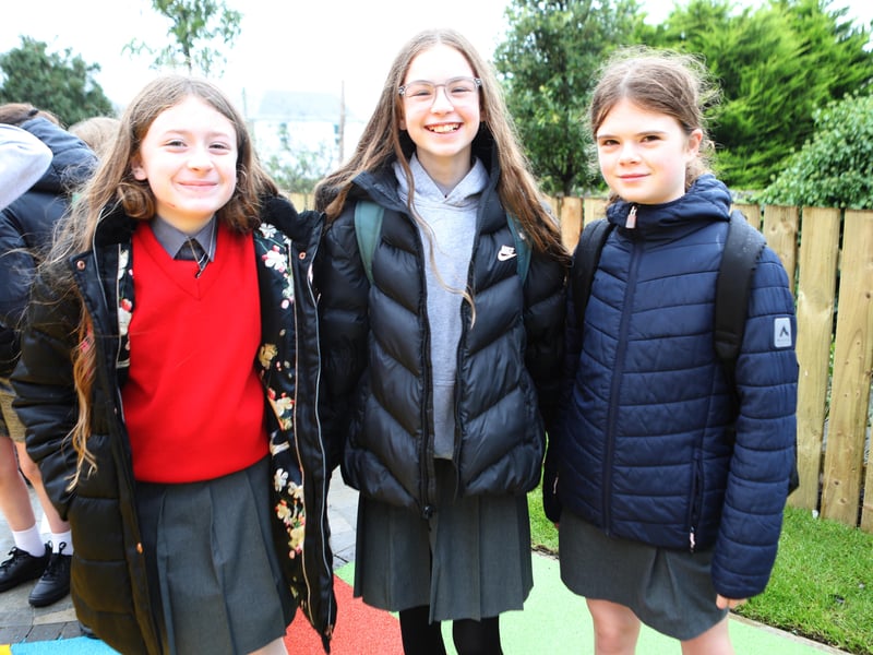 Grace Doherty, Muireann Furey and Olivia Cullen