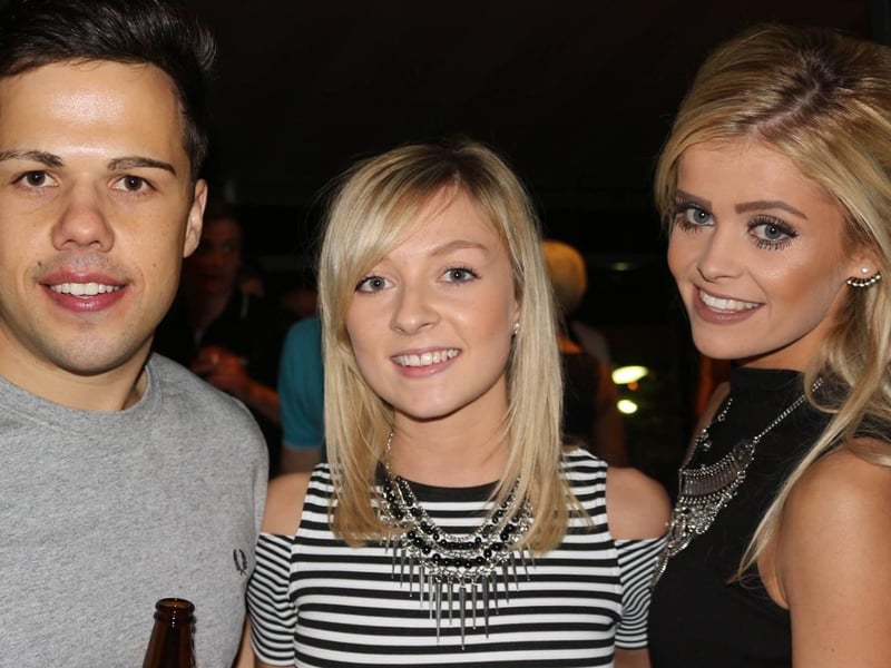 Another three people who were happy to pose for a photo in 2016. Tell us if you recognise them.