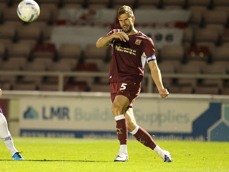 There were three key moments in a 10-minute spell - Evans' red card, Hoskins' loose touch and his hesitation in the penalty box. It allowed Pereira to nip in and equalise. He knows as well as anyone that he should have just cleared his lines... 5