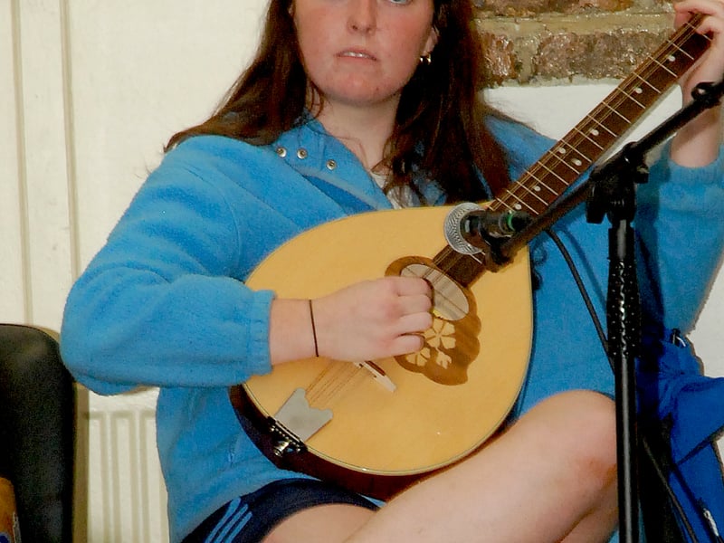 Caoimhe Flannery performing in Roscrea during the Heritage Week gathering in the Courthouse. Photo: PJ Wright