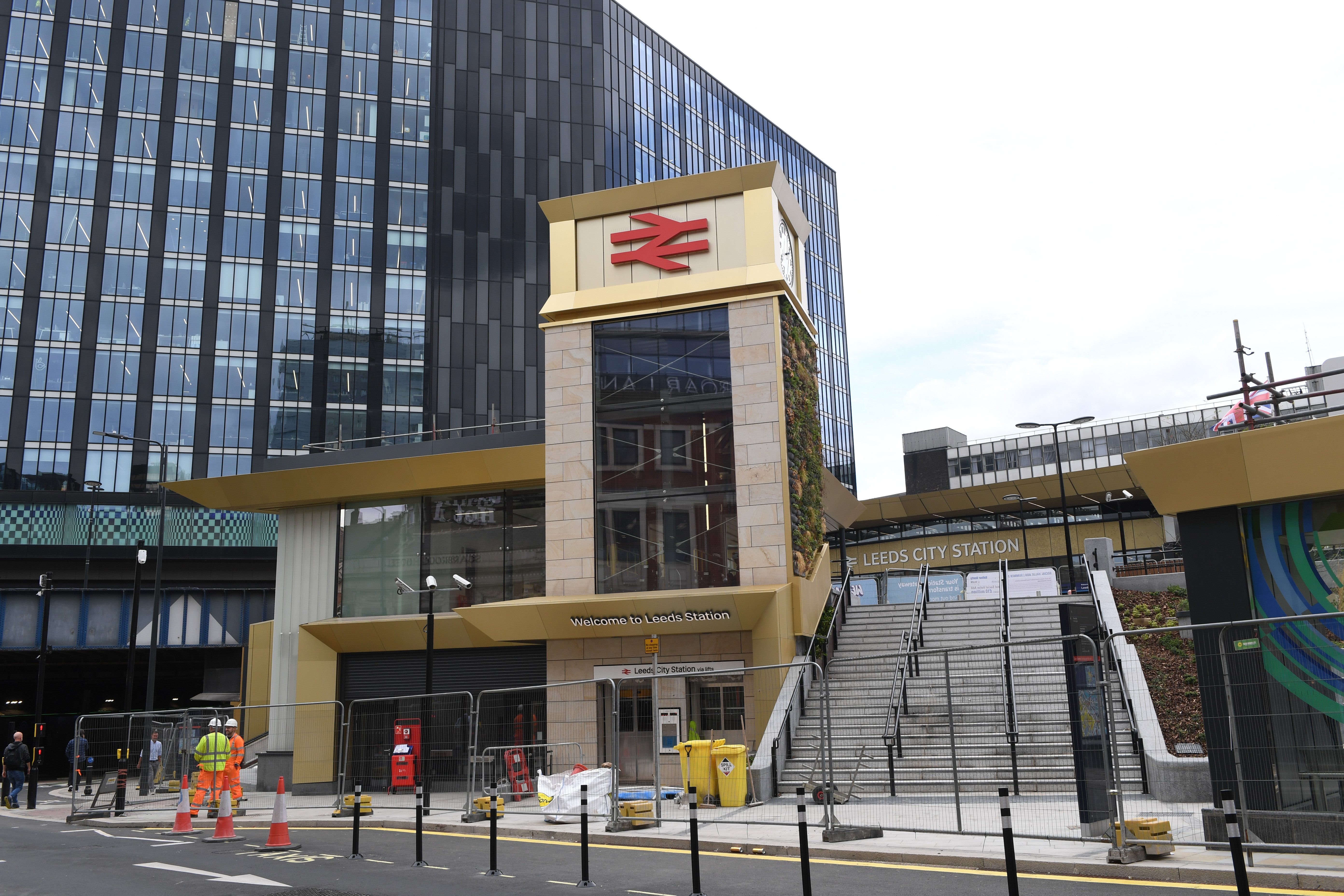 Work to the New Station Street entrance at Leeds station is now projected to begin opening in early to mid-October.